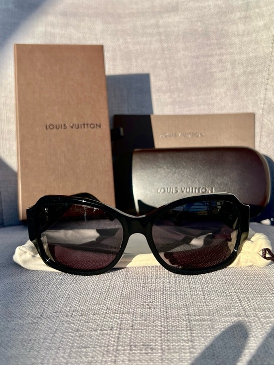 Louis Vuitton ursula Strass Noir Black Sunglasses Z0145W Rhinestone Flower Logo main image 4